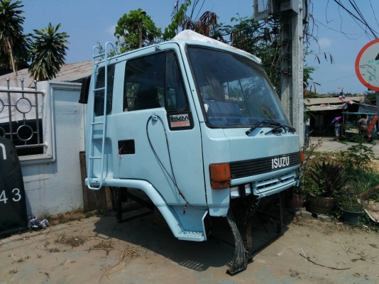 ขายหัวเก๋ง อีซุซุ ร็อคกี้ อุปกรณ์ครบ พร้อมใช้