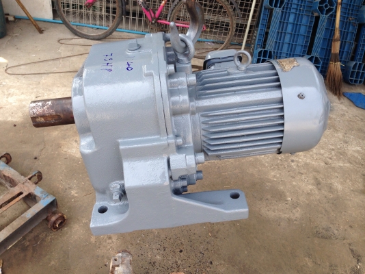 ขายมอเตอร์เกียร์ Mitsubishi 7.5 HP. 380V อัตราทด 1:40 สภาพสวย พร้อมใช้งาน