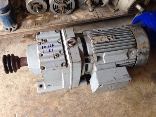ขายมอเตอร์เกียร์ SEW 10 HP. 380 V อัตราทด 1:21 สภาพสวย พร้อมใช้งาน