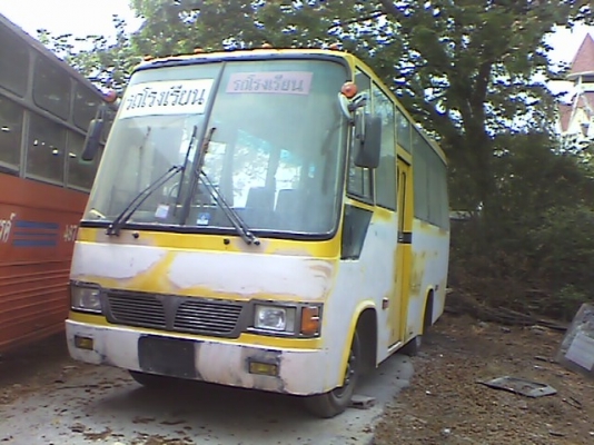 รถเเอร์มิตซูห้างเเอร์ไฟฟ้าเครื่องหน้าประตูกลางกำลังทำสีเพ็นซ์ลายใหม่ครับ410000