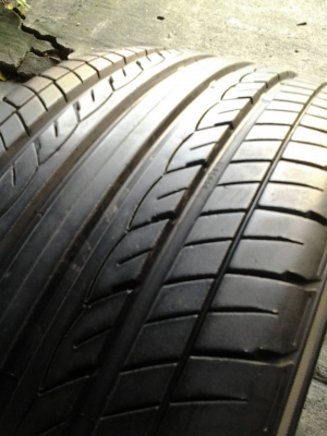 ขายยาง Yokohama db 205-50-16 สภาพสวยจัด ดอกเต็มๆ ไม่บวม ไม่ร้าว ไม่แตกลายงา พร้อมใช้งาน ชุดละ 4,500 บาท