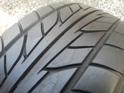 ขายยาง235/35/19 ปี 2011 NITTO NT555 1 คู่