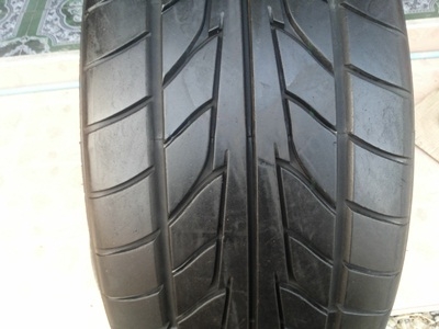 ขายยาง235/35/19 ปี 2011 NITTO NT555 1 คู่