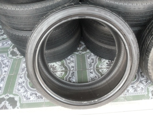 ขายยาง235/35/19 ปี 2011 NITTO NT555 1 คู่