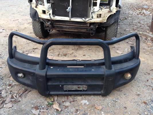 กันชนหน้า toyota vigo โฟร์วิิน พีรันเนอร์ ฟอร์จูนเนอร์ ปี 06-14