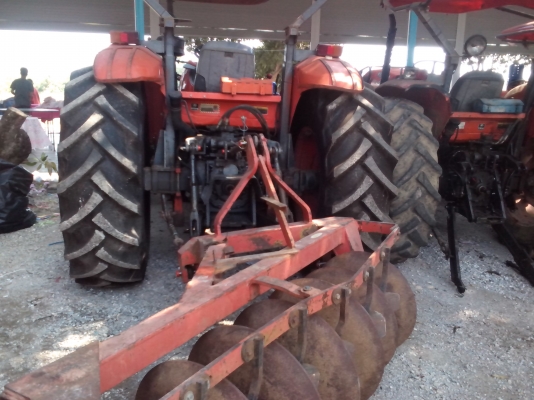 ลดราคาเหลือ450000m8540 สภาพพร้อมลุย พร้อมอุปกรณ์ผ่านหลัง=ใบดัน เครืองยนต์ดีมากๆ เสียงเครืองเงียบเดินเรียบ เหมือนใหม่