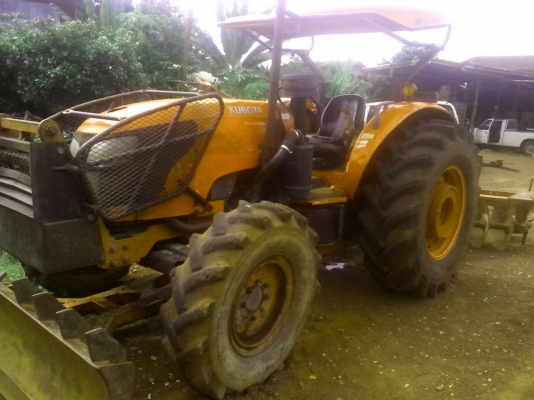 ลดราคาเหลือ450000m8540 สภาพพร้อมลุย พร้อมอุปกรณ์ผ่านหลัง=ใบดัน เครืองยนต์ดีมากๆ เสียงเครืองเงียบเดินเรียบ เหมือนใหม่