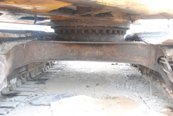 ขาย CAT320  7JK V.2 ทะเบียนเอกสารครบ บูมอาร์มปกติ เดินไกลได้ คุยได้คับ