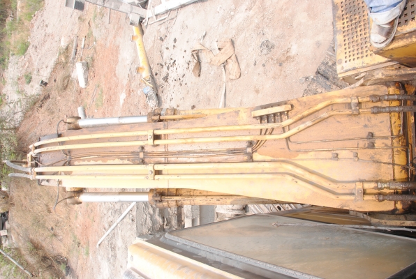 ขาย CAT320  7JK V.2 ทะเบียนเอกสารครบ บูมอาร์มปกติ เดินไกลได้ คุยได้คับ