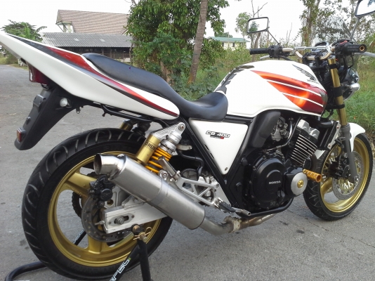 HONDA CB 400ccปี95รถพร้อมใช้เครื่องดีบิดจมไมล์สีสวย ไฟติดครบ