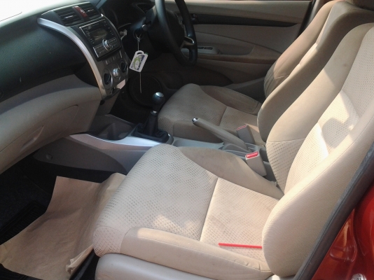 HONDA CITY 1.5 vtech เกียร์ธรรมดา วิ่ง 7หมื่นโล ปี52 ไม่เคยดมแกส สีเดิมบางนางบวช