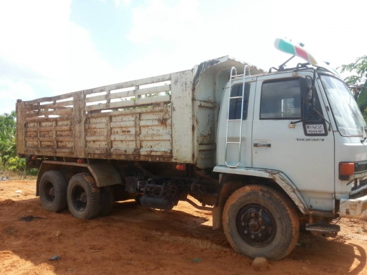 ขายสิบล้อ  ร็อคกี้ 195