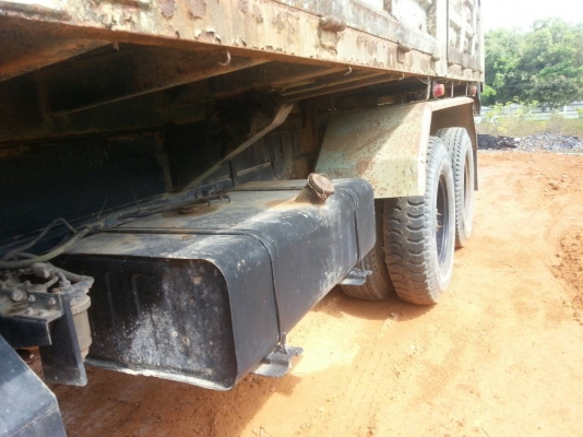 ขายสิบล้อ  ร็อคกี้ 195