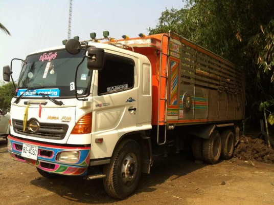 10ล้อดั้ม HINO MEGA 260 ปี47 ดั้มมิเนียม รถสวย