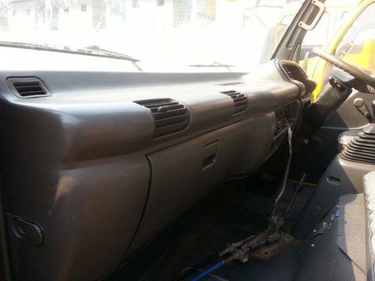 รถอีซูซุ 6 ล้อดั้ม NPR 130 แรงม้า. ปี 48 สนใจติดต่อ 081 - 6079515 รถอีซูซุ 6 ล้อดั้ม NPR 130 แรงม้า. ปี 48 สนใจติดต่อ 081 - 6079515