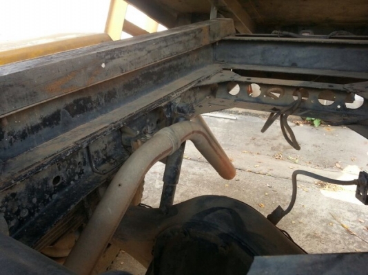 รถอีซูซุ 6 ล้อดั้ม NPR 130 แรงม้า. ปี 48 สนใจติดต่อ 081 - 6079515 รถอีซูซุ 6 ล้อดั้ม NPR 130 แรงม้า. ปี 48 สนใจติดต่อ 081 - 6079515