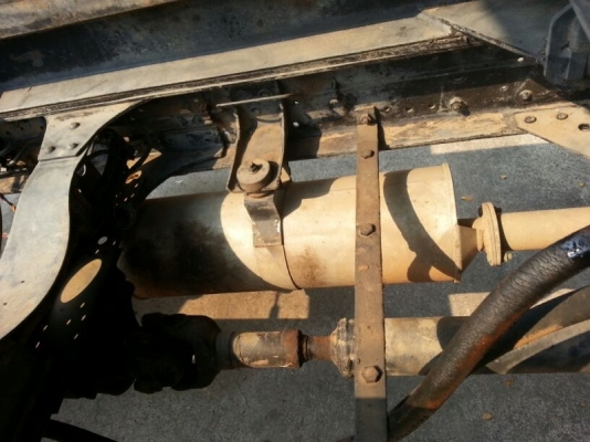 รถอีซูซุ 6 ล้อดั้ม NPR 130 แรงม้า. ปี 48 สนใจติดต่อ 081 - 6079515 รถอีซูซุ 6 ล้อดั้ม NPR 130 แรงม้า. ปี 48 สนใจติดต่อ 081 - 6079515