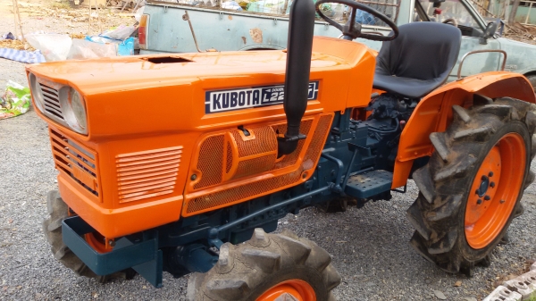 ขายคูโบต้า 2201bt  2เพลาสภาพพร้อมใช่ครับระบบใช่งานได้สมบูนครับพร้อมผานผวนครับ