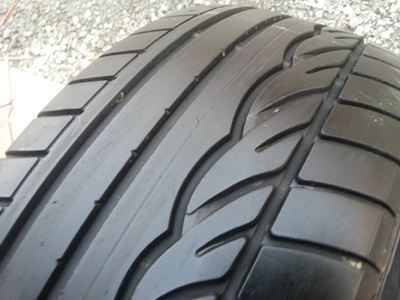 ขายยาง205/55/16 ปี 13/2เส้น ปี12/2เส้น DUNLOP SP01 1 ชุด