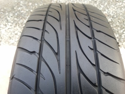 ขายยาง215/60/16 ปี 3212 DUNLOP SP LM703 1 ชุด