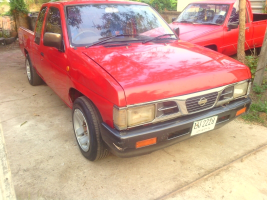 ขาย นิสสันบิ๊กเอ็มแคป ปี39 เครื่อง2.5จอโค้ง ล้อแมก แอร์เย็น 105000 รถพร้อมใช้งาน