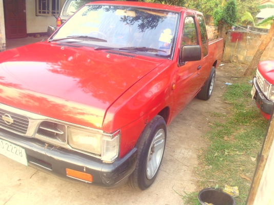 ขาย นิสสันบิ๊กเอ็มแคป ปี39 เครื่อง2.5จอโค้ง ล้อแมก แอร์เย็น 105000 รถพร้อมใช้งาน