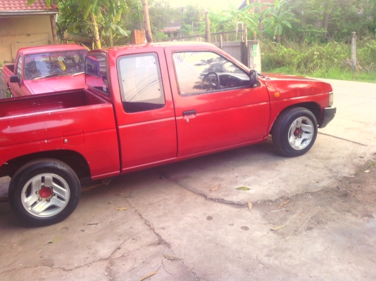 ขาย นิสสันบิ๊กเอ็มแคป ปี39 เครื่อง2.5จอโค้ง ล้อแมก แอร์เย็น 105000 รถพร้อมใช้งาน