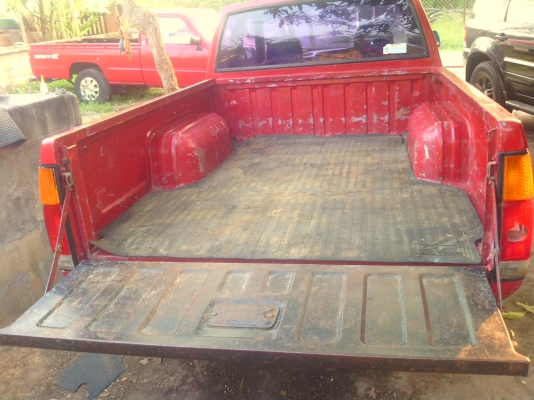 ขาย นิสสันบิ๊กเอ็มแคป ปี39 เครื่อง2.5จอโค้ง ล้อแมก แอร์เย็น 105000 รถพร้อมใช้งาน