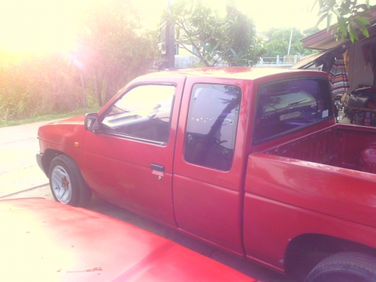 ขาย นิสสันบิ๊กเอ็มแคป ปี39 เครื่อง2.5จอโค้ง ล้อแมก แอร์เย็น 105000 รถพร้อมใช้งาน