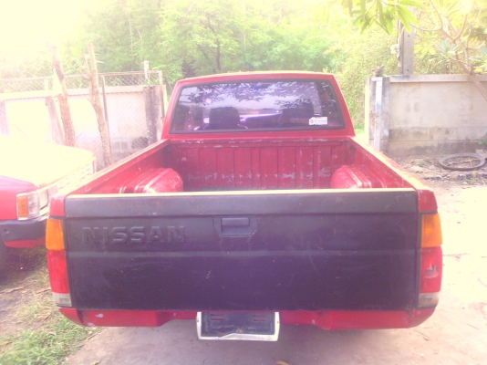 ขาย นิสสันบิ๊กเอ็มแคป ปี39 เครื่อง2.5จอโค้ง ล้อแมก แอร์เย็น 105000 รถพร้อมใช้งาน