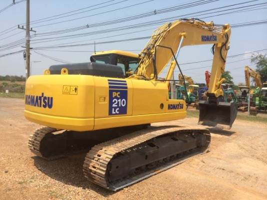 ขายรถแบคโฮ KOMATSU ทำงาน 6000 ชั่วโมง ปี2004 ระบบไฟฟ้าเต็ม สภาพสวย นำเข้าจากญี่ปุ่น มีVDOการทำงานครับ ขายรถแบคโฮ KOMATSU ทำงาน 6000 ชั่วโมง ปี2004 ระบบไฟฟ้าเต็ม สภาพสวย นำเข้าจากญี่ปุ่น มีVDOการทำงานครับ