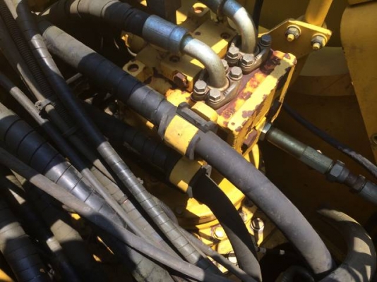 ขายรถแบคโฮ KOMATSU ทำงาน 6000 ชั่วโมง ปี2004 ระบบไฟฟ้าเต็ม สภาพสวย นำเข้าจากญี่ปุ่น มีVDOการทำงานครับ ขายรถแบคโฮ KOMATSU ทำงาน 6000 ชั่วโมง ปี2004 ระบบไฟฟ้าเต็ม สภาพสวย นำเข้าจากญี่ปุ่น มีVDOการทำงานครับ