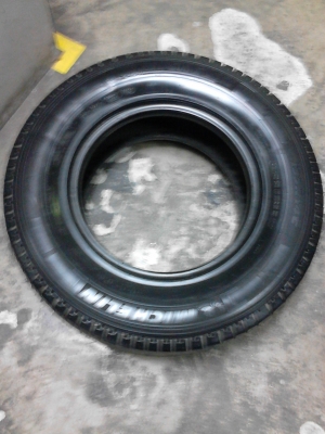 195R14 MICHELIN AGILIS ปี10 หนาสวย และ BRIDGESTONE รวม 3 เส้น   โทร.081-427-3941