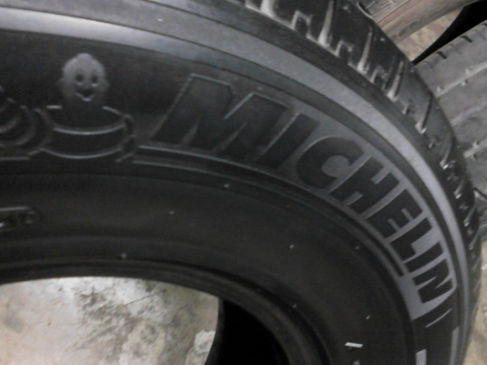 195R14 MICHELIN AGILIS ปี10 หนาสวย และ BRIDGESTONE รวม 3 เส้น   โทร.081-427-3941