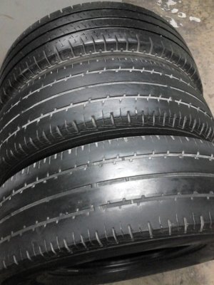 195R14 MICHELIN AGILIS ปี10 หนาสวย และ BRIDGESTONE รวม 3 เส้น   โทร.081-427-3941
