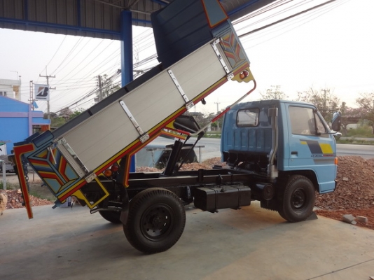 ขาย ISUZU NKR 4 ล้อ กระบะดั้ม พร้อมใช้งาน