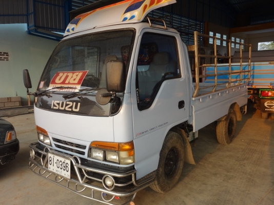 ขาย ISUZU NKR 4 ล้อ
