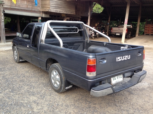 ISUZU  TFR ปี 1993  พวงมาลัยพาวเวอร์ติดรถ  เครื่อง 2500