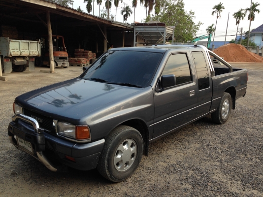 ISUZU  TFR ปี 1993  พวงมาลัยพาวเวอร์ติดรถ  เครื่อง 2500