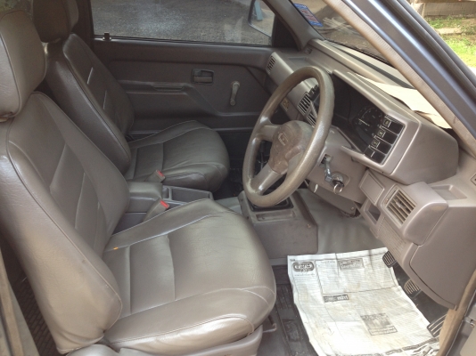 ISUZU  TFR ปี 1993  พวงมาลัยพาวเวอร์ติดรถ  เครื่อง 2500