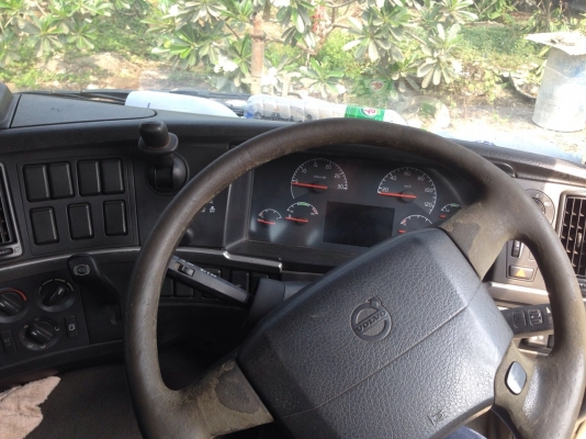 ลดราคาเหลือ 1950000 บาทขายหัวลากวอนโว่380FM12 เตรื่อง 380 แรงม้าสวย พร้อมหาง