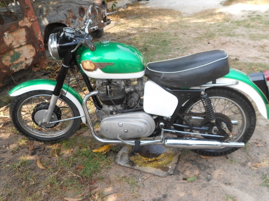 ขาย royal enfield อังกฤษ 2 สูบ