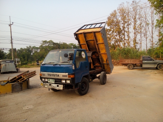 ขายรถTOYOTA DYNA200 BU61 ดั้ม 3 คิว