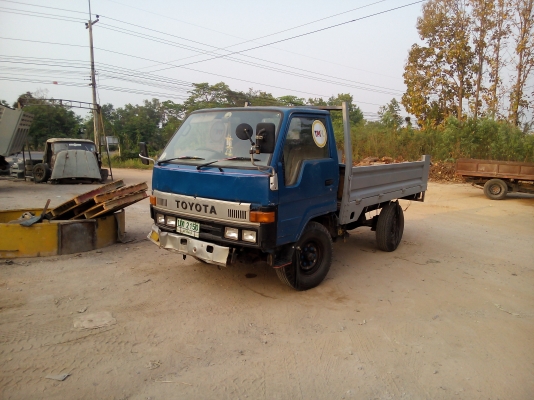 ขายรถTOYOTA DYNA200 BU61 ดั้ม 3 คิว