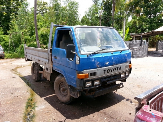 ขายรถTOYOTA DYNA200 BU61 ดั้ม 3 คิว