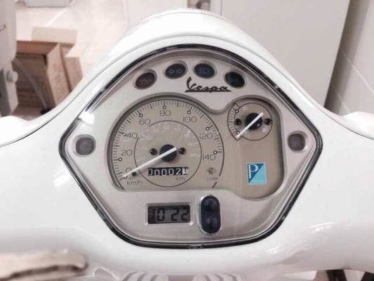 Vespa White Lx125 3Vie คันใหม่ไม่เคยใช้ ได้จากการประกวด