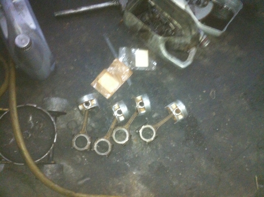 ขออนุญาติขาย HONDA CIVIC เตารีด เกียร์AUTO LPG สภาพพร้อมใช้มากคับทำมาไหม่หมด!