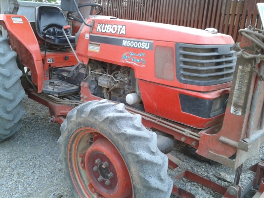 ขายคูโบต้า  M5000SU  ขับเคลื่อน 4X4  เอกสารพร้อมโอน สภาพเดิมๆ มือหนึ่งออกห้าง