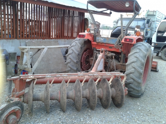 ขายคูโบต้า  M5000SU  ขับเคลื่อน 4X4  เอกสารพร้อมโอน สภาพเดิมๆ มือหนึ่งออกห้าง