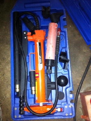 เครื่องมือค้ำยันไฮโดรลิค